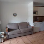 Entre Terre Et 4 Personnes *