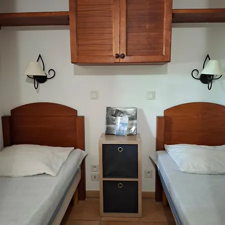 Entre Terre Et 4 Personnes